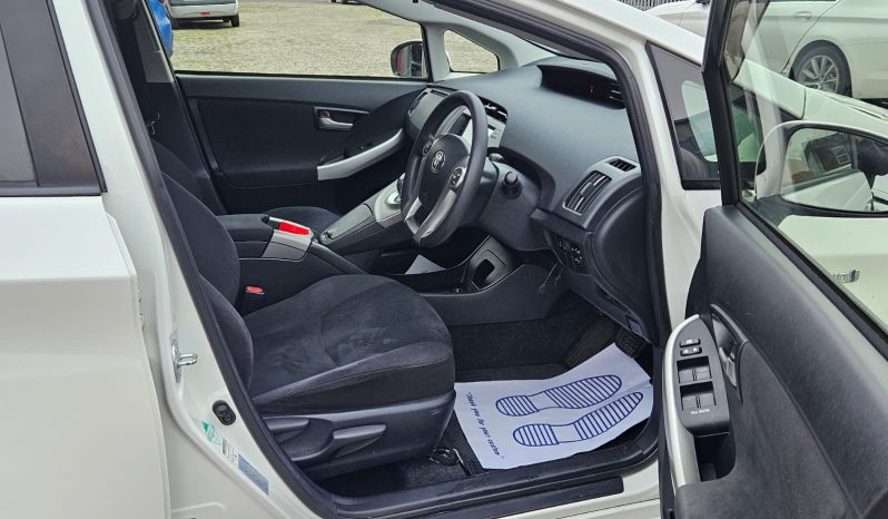 Toyota Prius 1.8 Hybrid 2015(15) VVT-h CVT 5dr (Fresh Import, Finance Available) full