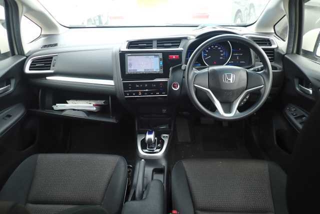 Honda Fit/Jazz 1.5 Petrol Hybrid 5 Seats 5 dr ULEZ FREE (Fresh Import, Finance Available) full