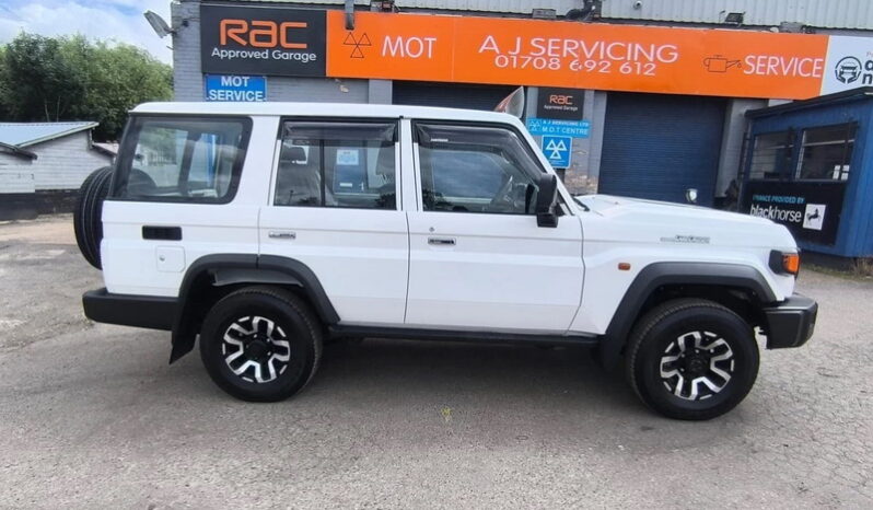 Toyota Land Cruiser 2.8 Diesel 2025(25) Automatic 76 AX SUV 5 Seats 6dr 4WD ULEZ Free (Imported, Finance Available) full