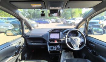 Toyota Voxy 1.8 Hybrid 2021(70) 7 Seats 5dr MPV ULEZ Free (Fresh Import, Finance Available) full