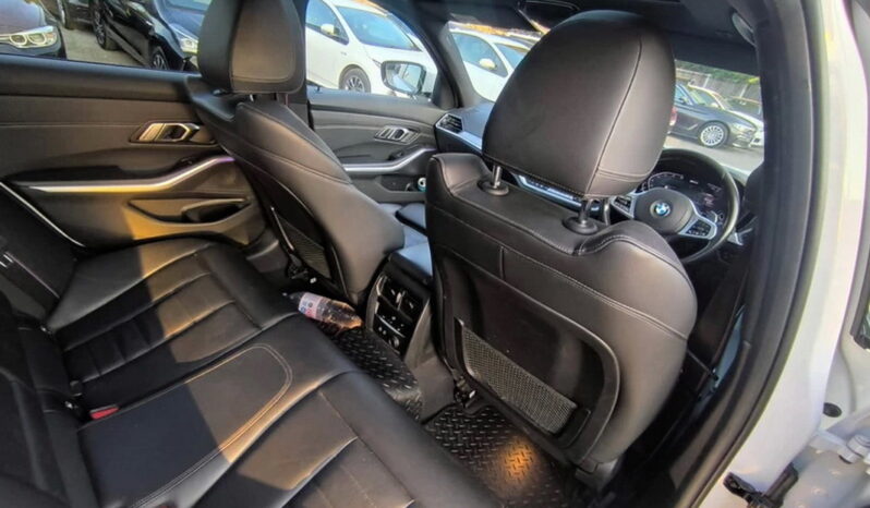 BMW 3 Series 2.0 Plugin Hybrid 2019(69) 330e 12kWh M Sport Saloon 5 Seats 4dr 2 keys Euro 6 ULEZ Free PCO Eligible (UK Model, Finance Available) full