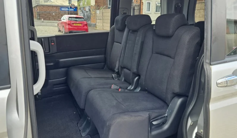 HONDA STEP WAGON Spada 2.0 Petrol 2013(13) Automatic 8 Seats 5dr (Fresh Import, Finance Available) full