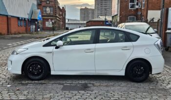 Toyota Prius 1.8 Hybrid 2015(15) Active T3 5 Seats 5dr 2 Keys Road Tax 20 (UK Model, Finance Available) full