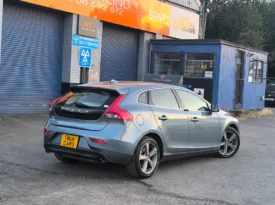 Volvo V40 1.6 Petrol 2013(13) Automatic T4 SE 5 Seats Hatchback 5dr Powershift Euro 5 ULEZ Free (Fresh Import, Finance Available)