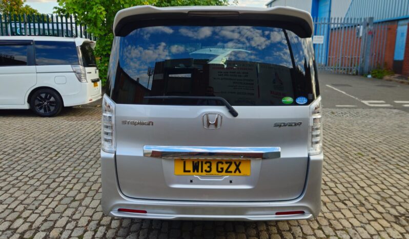 HONDA STEP WAGON Spada 2.0 Petrol 2013(13) Automatic 8 Seats 5dr (Fresh Import, Finance Available) full