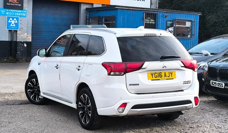 Mitsubishi Outlander 2.0 Plugin Hybrid 2016(16) 12kWh GX3h SUV 4WD Euro 6 Road Tax 20 ULEZ Free (UK Model, Finance Available) full