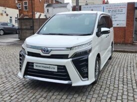 Toyota Voxy 1.8 Hybrid 2020(70) 7 Seats 5dr MPV (Fresh Import, Finance Available)