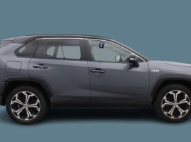 Toyota RAV4 2.5 Plugin Hybrid 2023(23) 18.1kWh Dynamic SUV 5dr 4WD Glass Roof Panel Euro 6 ULEZ Free PCO Eligible (UK Model, Finance Available)