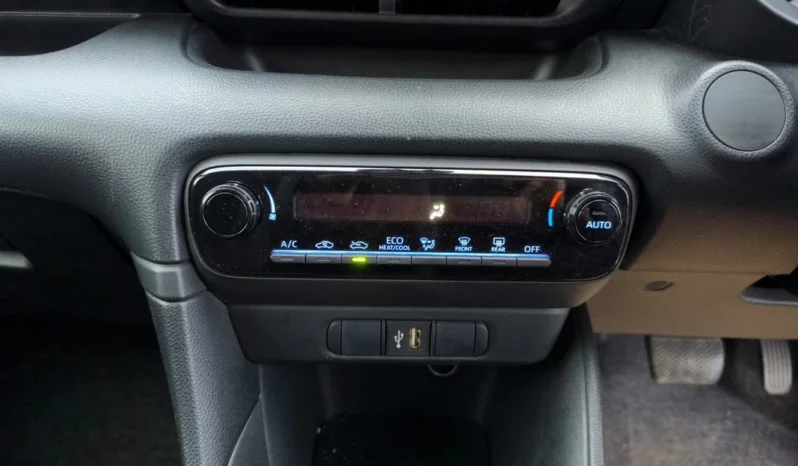 Toyota Yaris 1.5 Hybrid 2021(70) Automatic 5 Seats 5dr ULEZ Free (Fresh Import, Finance Available) full