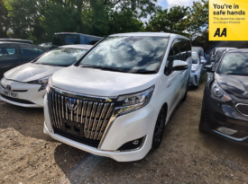 Toyota Esquire/Voxy 1.8 hybrid 2020 Automatic 7 Seats 5dr MPV Euro 6 (Fresh Import, Finance Available)