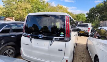 Toyota Esquire/Voxy 1.8 hybrid 2020 Automatic 7 Seats 5dr MPV Euro 6 (Fresh Import, Finance Available) full