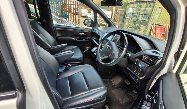 Toyota Esquire/Voxy 1.8 hybrid 2020 Automatic 7 Seats 5dr MPV Euro 6 (Fresh Import, Finance Available) full