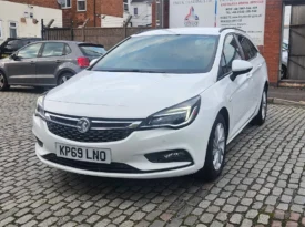 Vauxhall Astra 1.6 Diesel 2019(69) Manual CDTi BlueInjection Design Sports Tourer 5dr 2 owners Euro 6 ULEZ Free (UK Model, Finance Available)