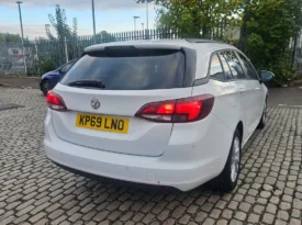 Vauxhall Astra 1.6 Diesel 2019(69) Manual CDTi BlueInjection Design Sports Tourer 5dr 2 owners Euro 6 ULEZ Free (UK Model, Finance Available)